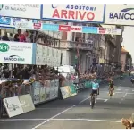 La Vuelta 2018 è di Simon Yates