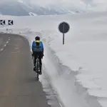 Pedalare nei mesi invernali: come fare?