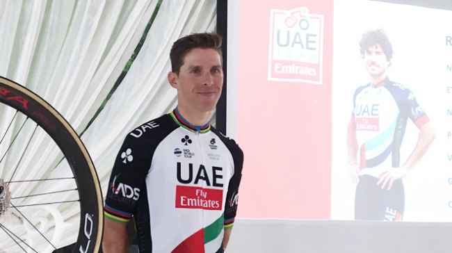 Giro d'Italia 2017, sull'Etna il primo è Polanc