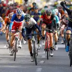 Giro di Catalogna 2017, sesta tappa a Impey (ORICA Scott). Oggi 7a tappa a Barcellona