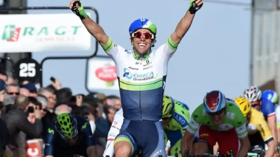 Tour de France 2016. Matthews brucia Sagan